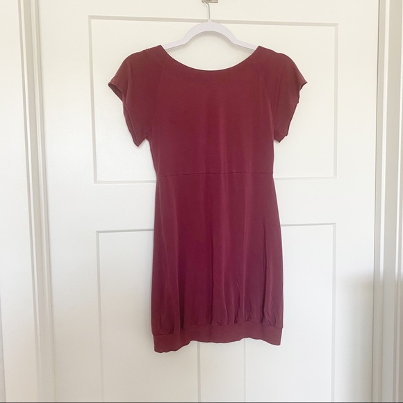 Aritizia Wilfred Bubble Hem Tunic Dress Burgundy Short Sleeve Spring Size Small - Picture 5 of 8